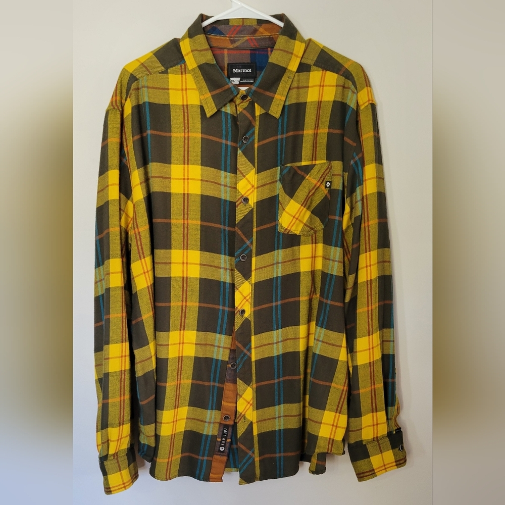 Marmot Yellow and Green Plaid Casual Button Down Shirt